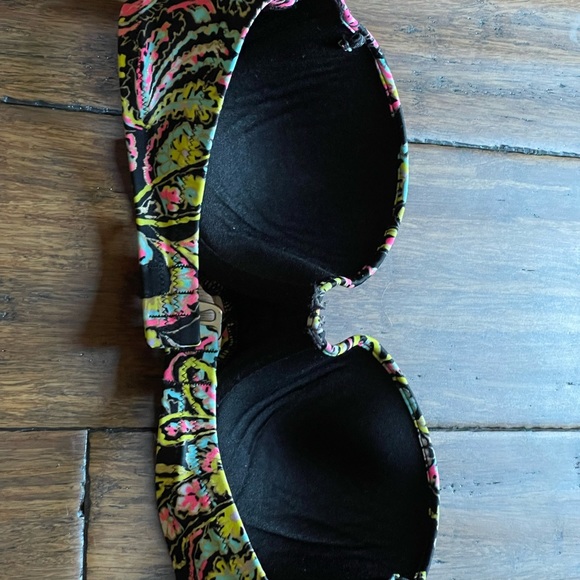 Cute Victoria’s Secret swim too size 34b - Picture 2 of 3